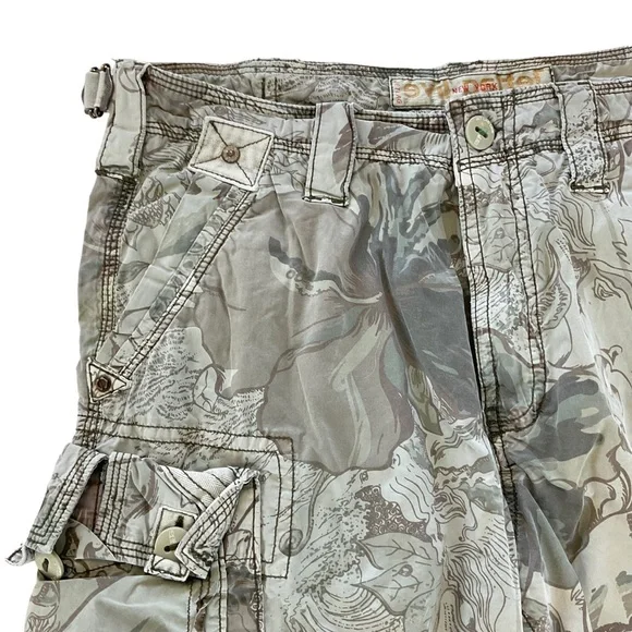 Jet Lag Camo Cargo Shorts Mens 38 Waist Pale Green Floral Print Distress Y2K 90s - Picture 4 of 13